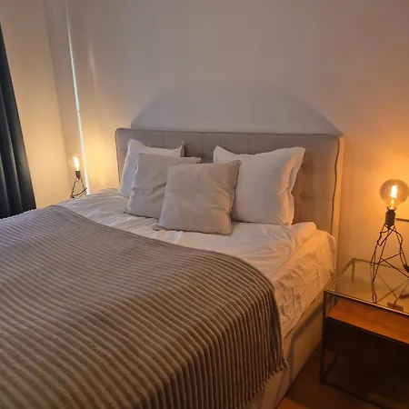 Stylish In Holesovice Apartment