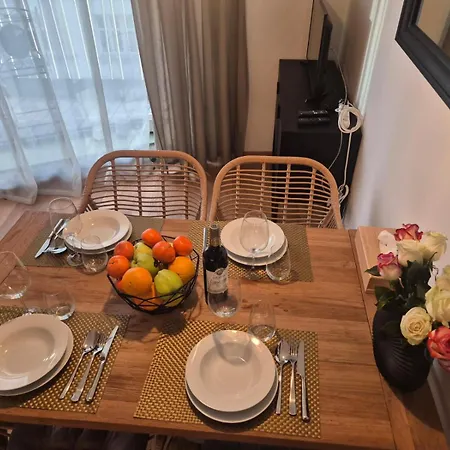Stylish In Holesovice Apartment Prague